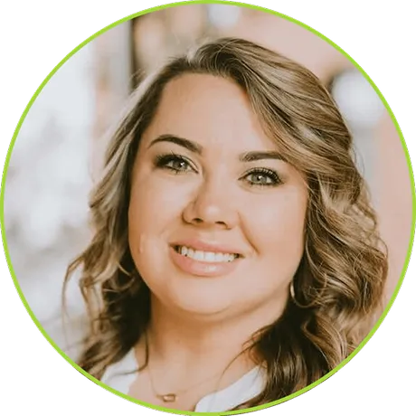 Toria, COO and Registered Dental Assistant