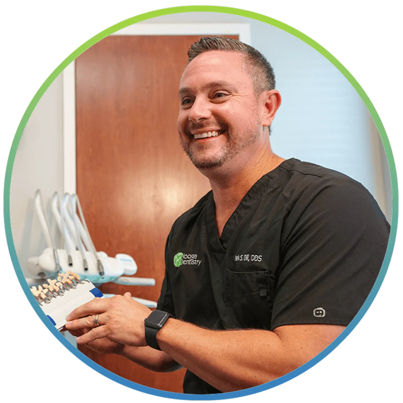 Porcelain veneers consultation at Nooga Dentistry